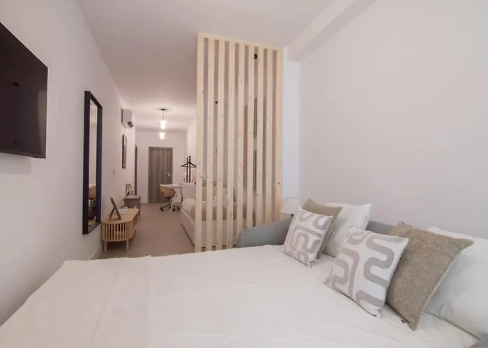 Nomad Viveros 01 * Валенсия