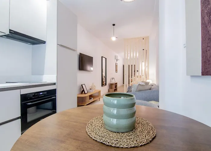 Апартаменты Nomad Viveros 01