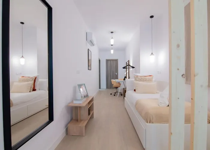 Nomad Viveros 01 * Валенсия