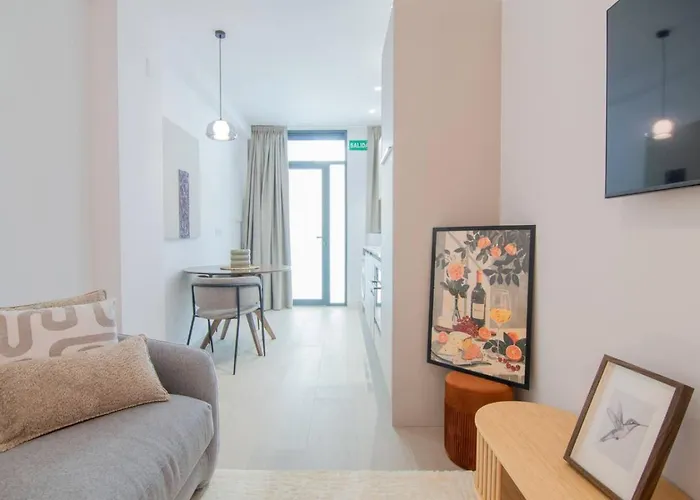 Nomad Viveros 01 * Валенсия